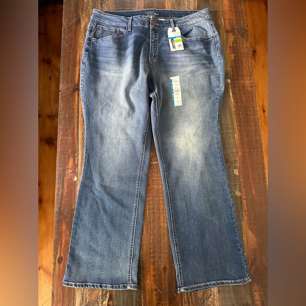 NWT Time & Tru Women’s 22 Blue Slim Fit MidRise Bootcut Jeans | SKU 0870